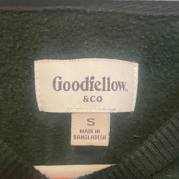 Men's Colorblock Sweater - Picture 3 of 5